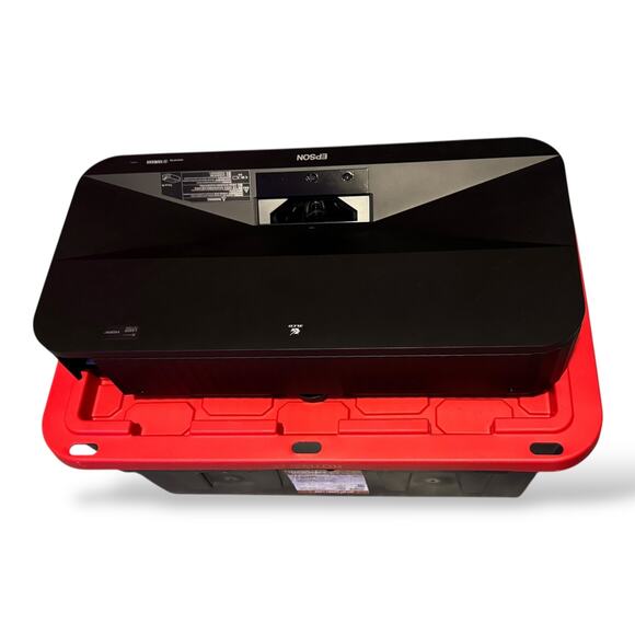 Epson - LS800 4K PRO-UHD Ultra Short Throw 3-Chip 3LCD Laser Projector - Picture 5 of 5